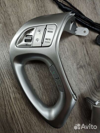 Кнопки руля Hyundai ix35 новые