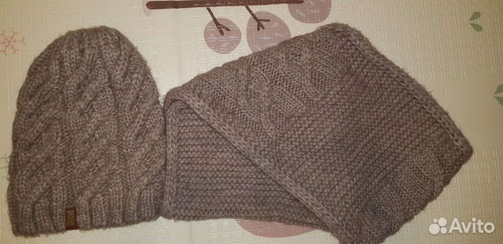 Шапка и снуд женский