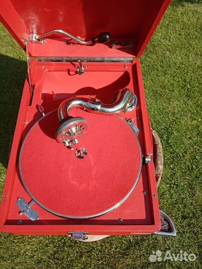 Патефон Коломенский