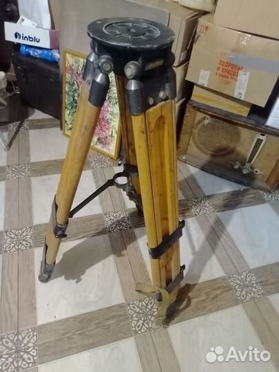 Штатив геодезия