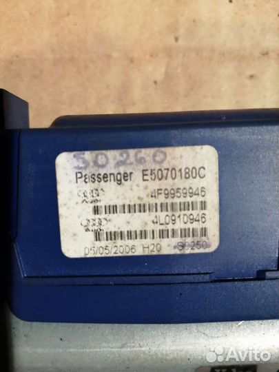 Моторчик привод открытия багажника Audi Q7 Ту