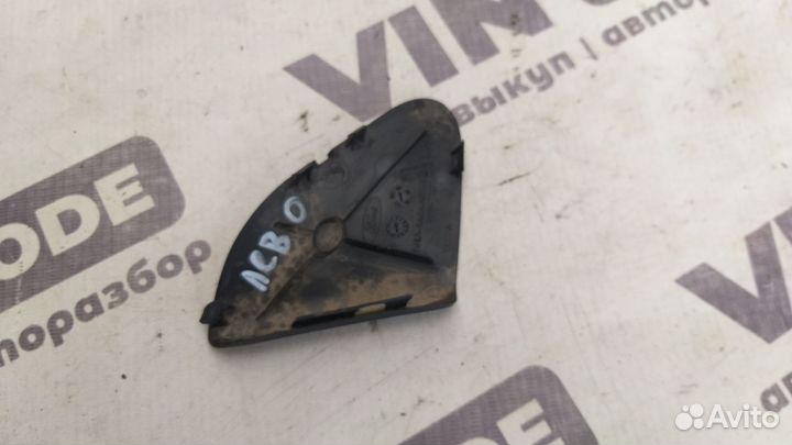 Накладка обшивки багажной двери левая Ford Kuga 1