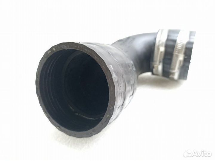 Патрубок интеркулера Volvo Xc90 1 2.4D