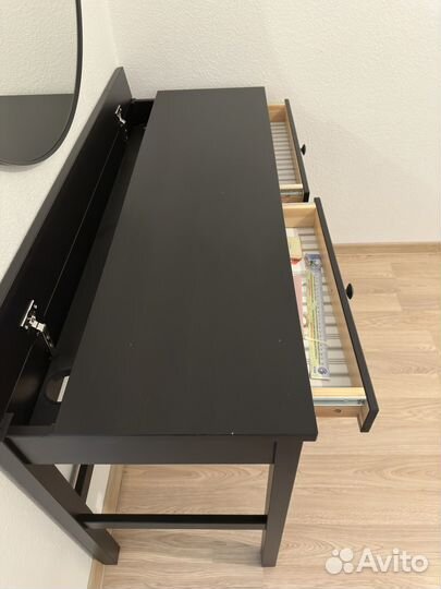 Икеа письменный стол Хемнэс