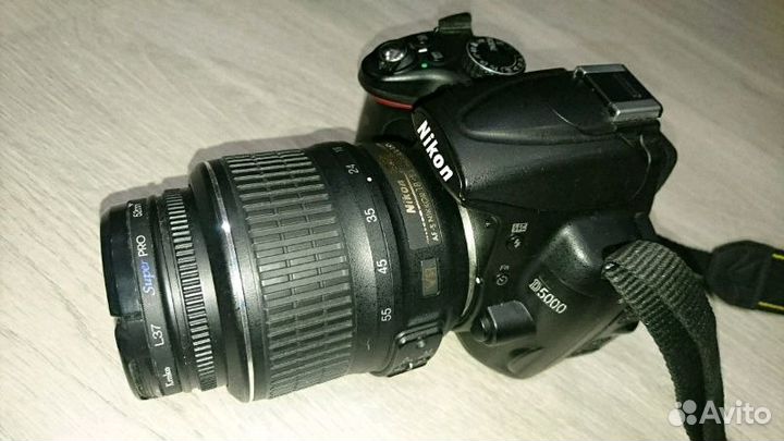 Nikon d5000
