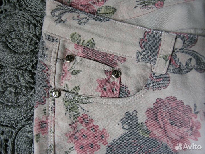 Джинсы для девочки 27 размер Цветочный принт