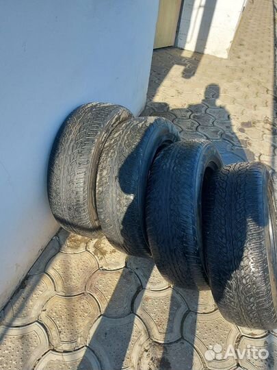 Yokohama Parada Spec-X 225/65 R17