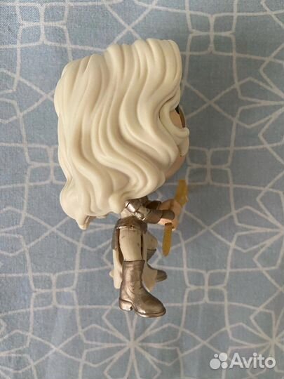 Funko pop Thena marvel