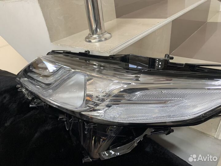 Фары Toyota Camry V70-75