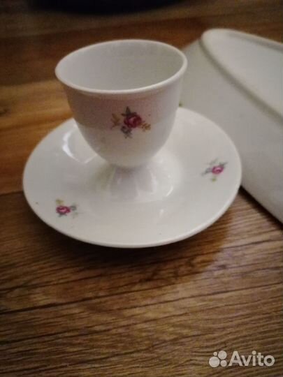 Пашотница (подставка для яиц) и селёдочница Дулево