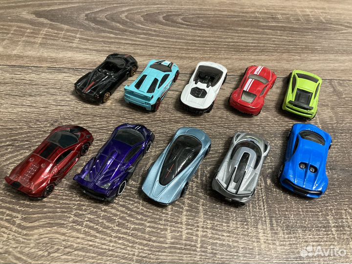 Машинки hot wheels