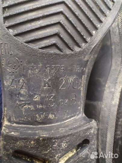 Резиновые сапоги