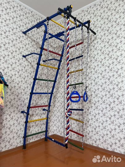 Детская шведская стенка