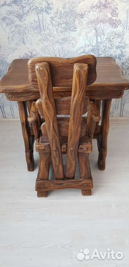 Детский столик и стул