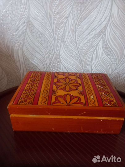 Шкатулка деревянная