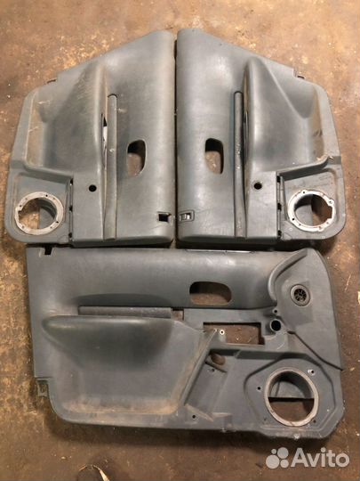 Дверные карты комплект на renault safrane 1