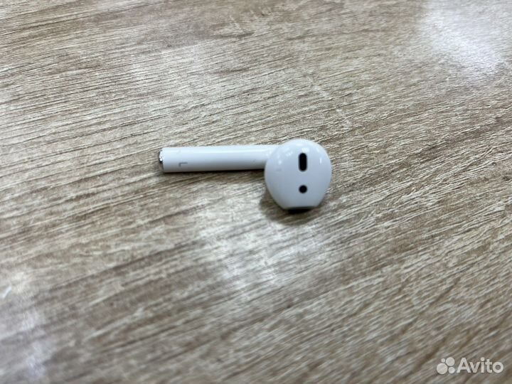 AirPods 2 A2032 левый наушник
