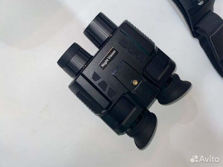 Прибор ночного видения /пнв /С креплением
