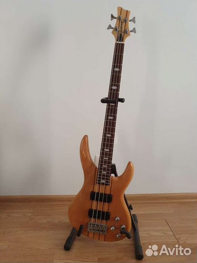 Бас гитара Feeling