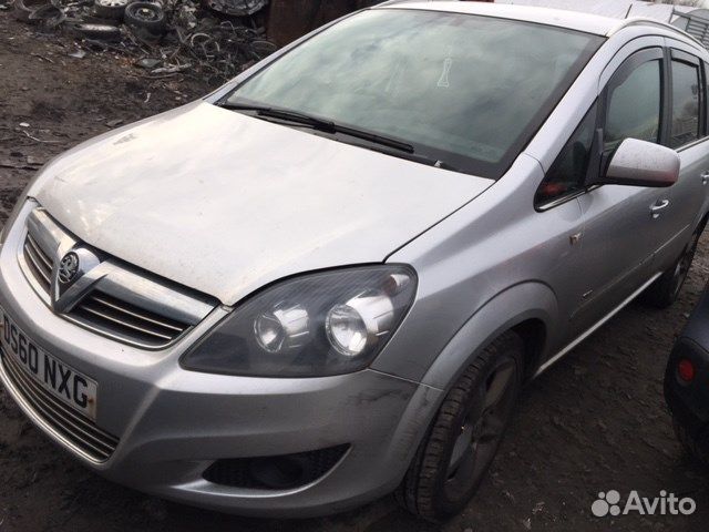Разбор на запчасти Opel Zafira B