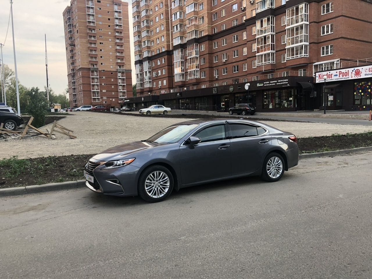 Lexus ES: фото владельца