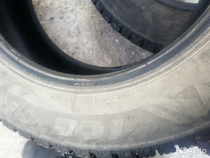 Bridgestone Ice Cruiser 7000 195/65 R15
