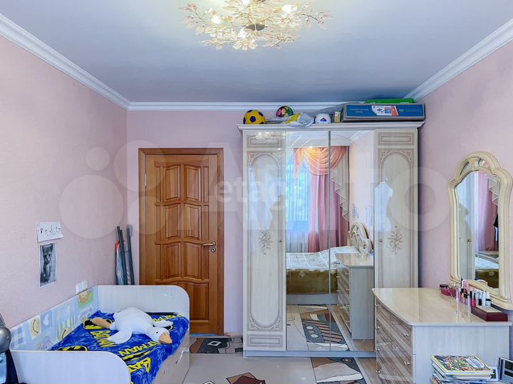 3-к. квартира, 64 м², 3/9 эт.