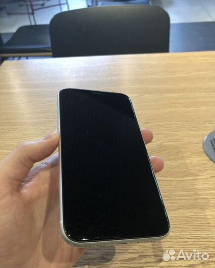 iPhone xr 64gb