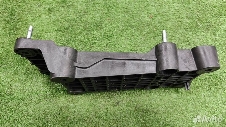 Кронштейн кулисы кпп Nissan Qashqai J11 2014