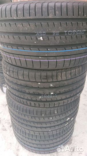 Yokohama Advan Sport V105 285/35 R22 и 315/30 R22 107Y