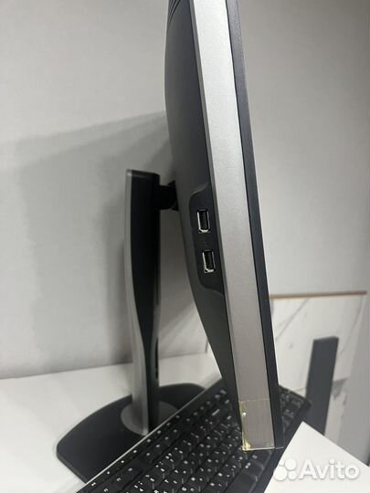 Монитор Dell 24