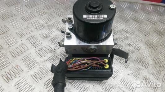 Блок ABS BMW 3 E90/E91 (LPH01KW01)