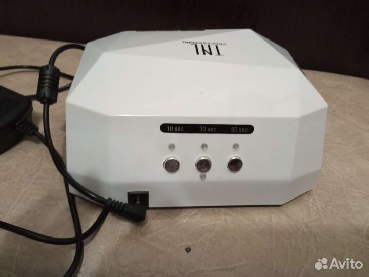 Лампа для ногтей