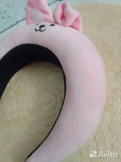 Ободок, брелок и значок BTS