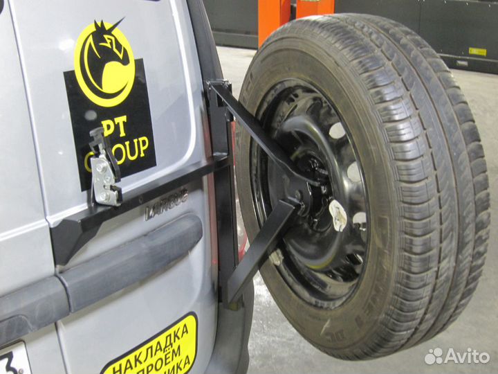 Кронштейн запасного колеса (Калитка) Ларгус черный