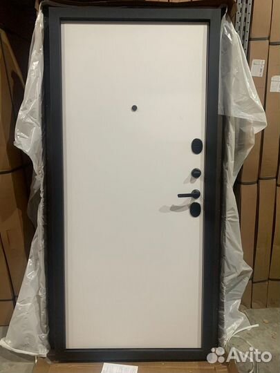 Дверь входная