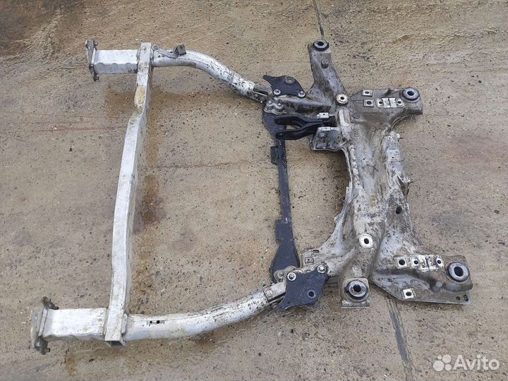 Подрамник бабочка усилитель Peugeot 407