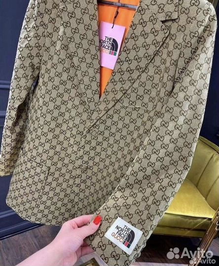 Пиджак женский