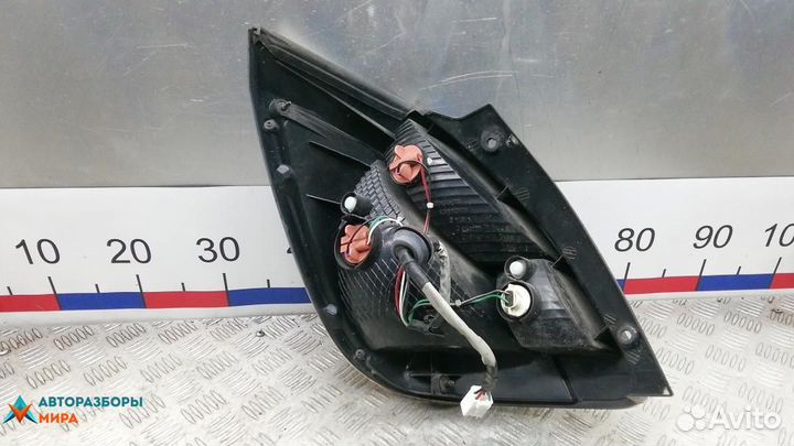 Фонарь задний правый Kia Rio 2 2006