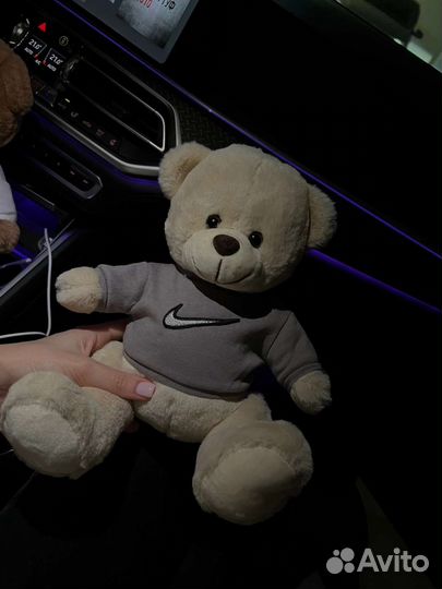Плюшевый медведь
