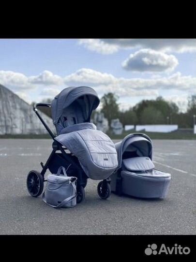 Коляска 2 в 1 Luxmom 760