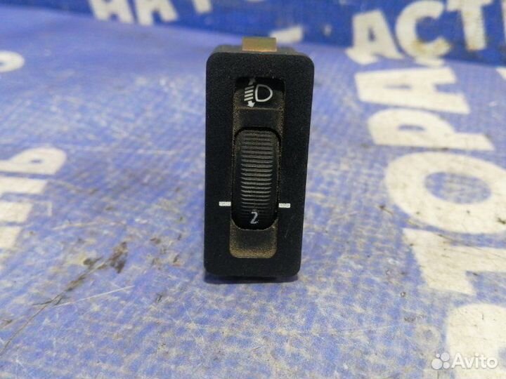 Кнопка корректора фар Bmw E36 седан 1996