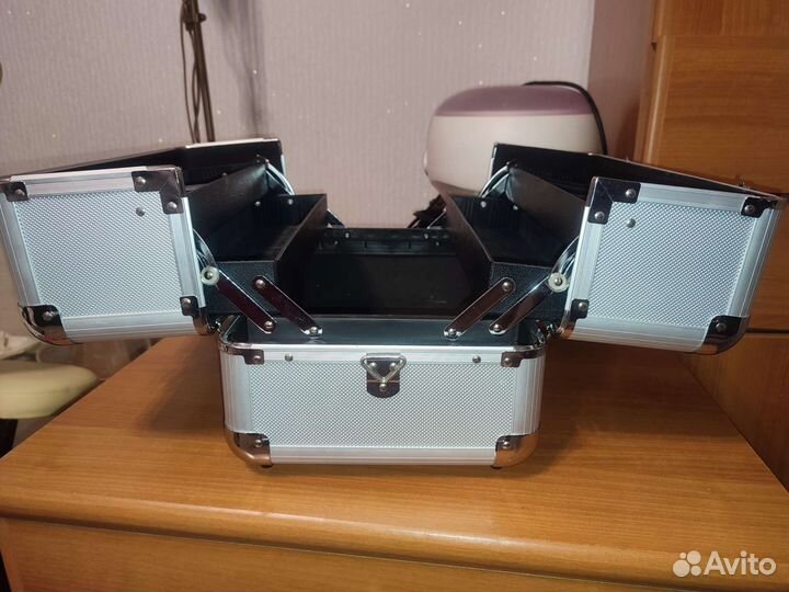 Сундук для косметики