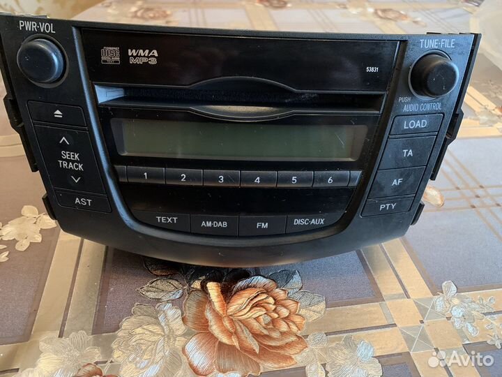 Магнитофон на Rav 4