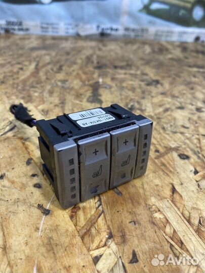 Кнопка обогрева сидений Форд Мондео 4