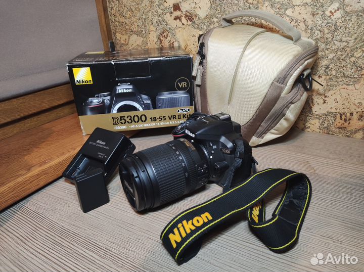 Nikon D5300 + KIT AF-S DX 18-140 VR