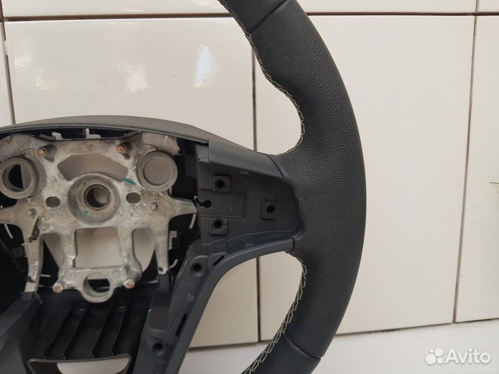 Рулевое колесо (Geely Atlas)