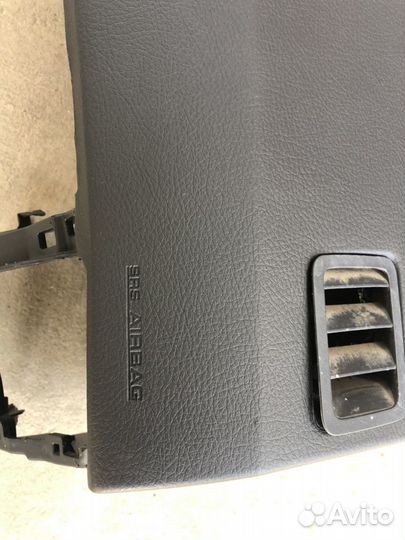 Toyota Corolla e150 торпедо