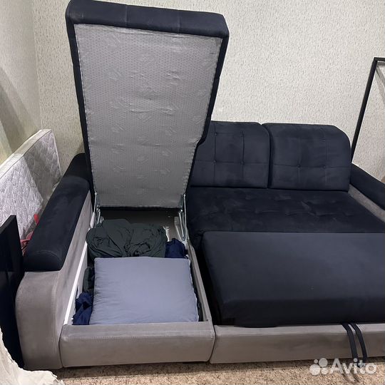 Большой угловой диван раскладной