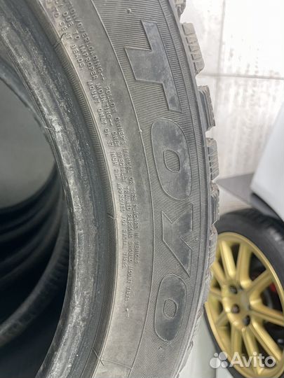 Toyo Observe G3-Ice 215/50 R17